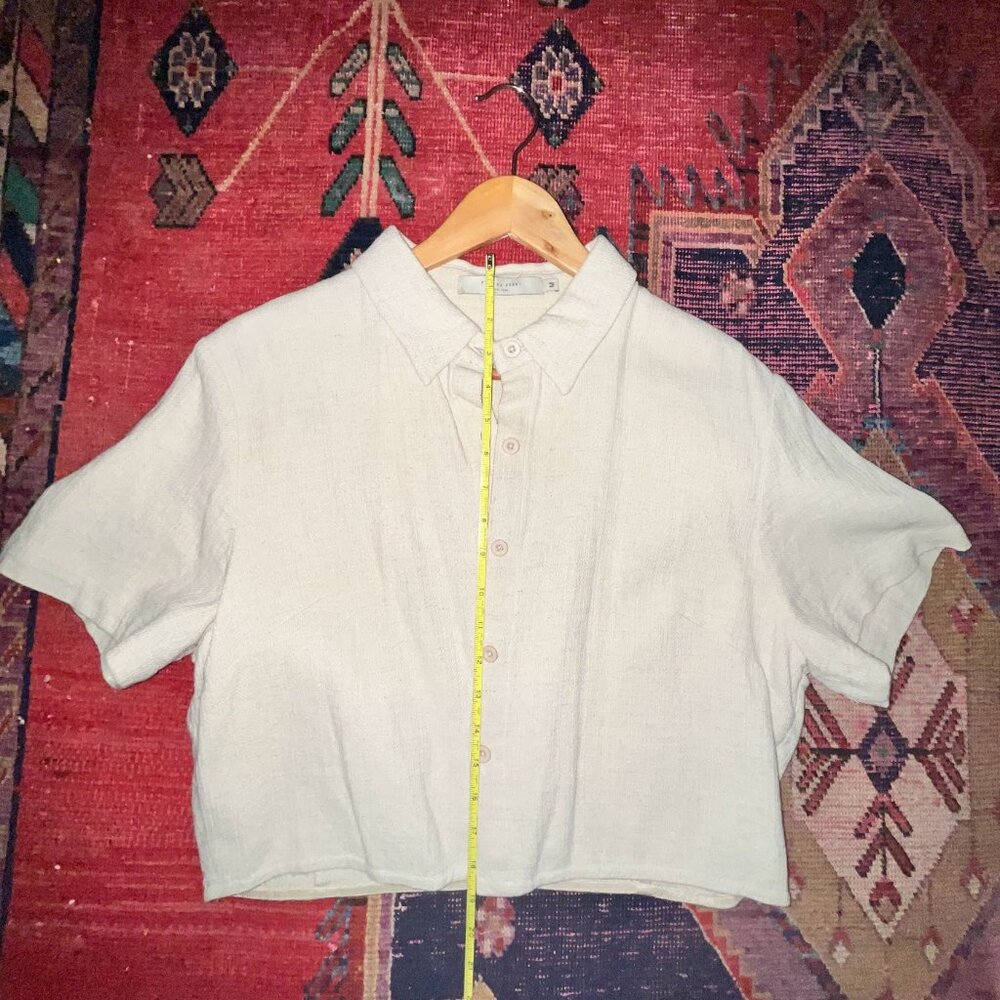 7115 by Szeki Cropped Short Sleeved Woven Button Down - Oatmeal